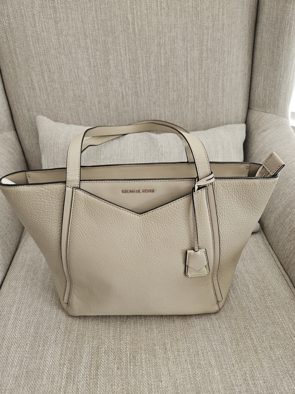 Michael Kors Large Pebbled Leather Tote – NWOT